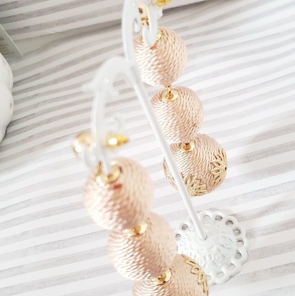 Beige bon bon earrings, beaded balls earrings, - Picture 4 of 5